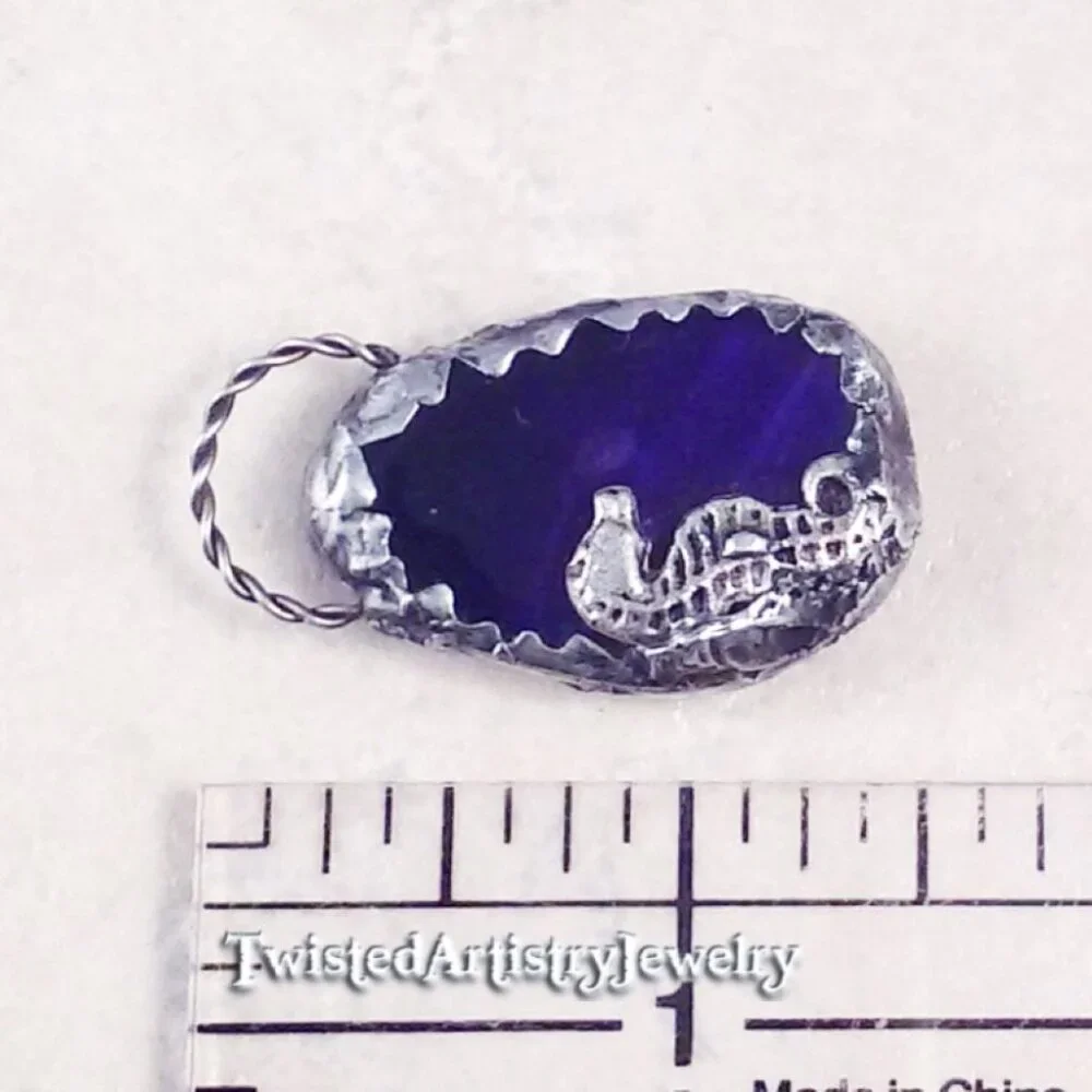 Purple Agate Seahorse Pendant Necklace - Picture 4 of 4